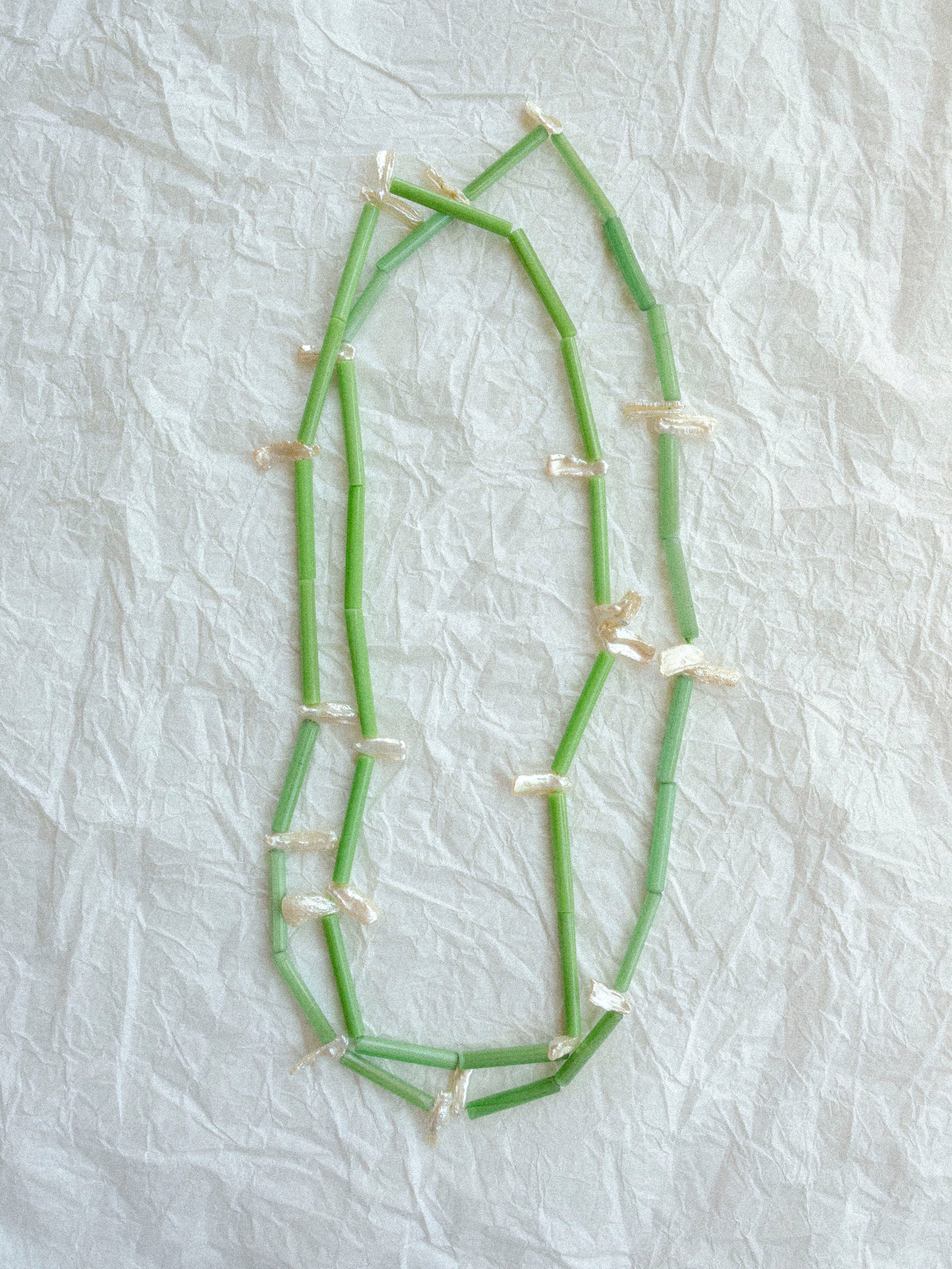 Collar 006 [Vidrio y perla cultivada]